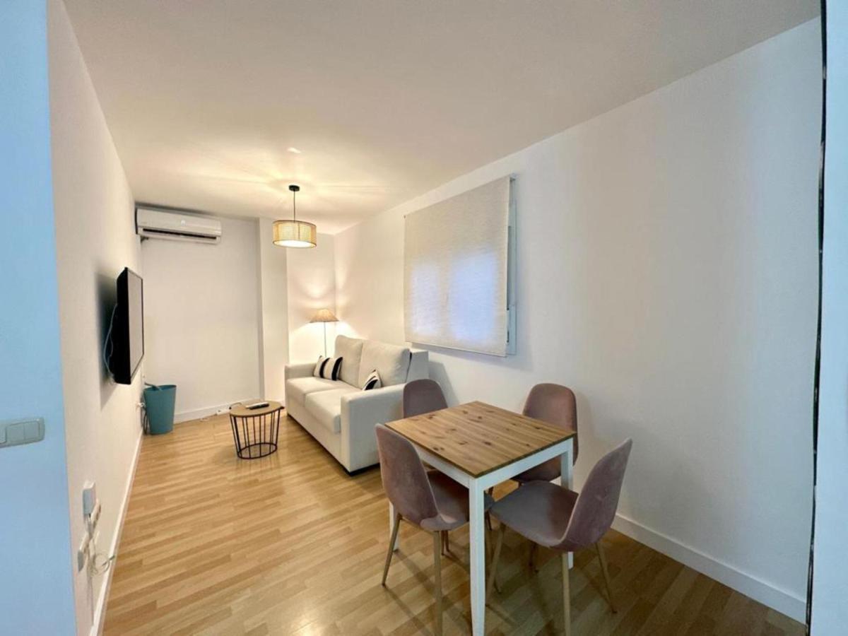 מאלגה Santa Lucia 1 Bedroom Apartment מראה חיצוני תמונה